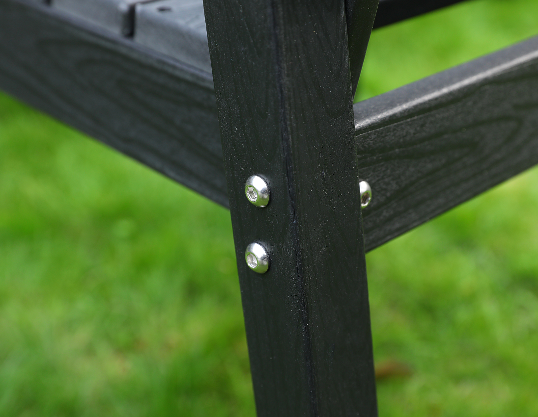 Set da pranzo quadrato da 4 pezzi in HDPE nero con schienale orizzontale