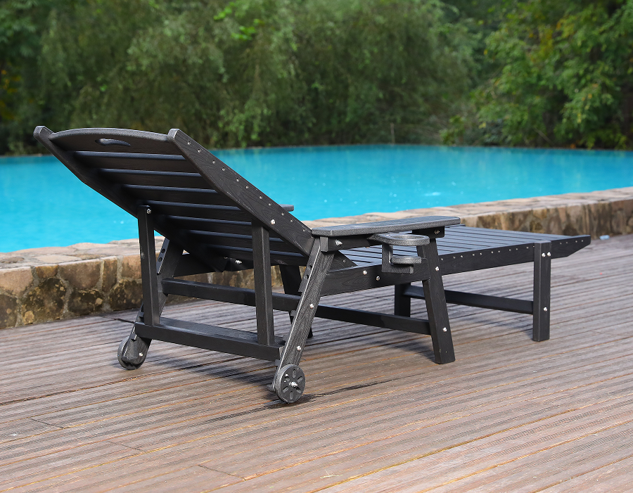 Poltrona lounge Adirondack a bordo piscina in HDPE blu pronta per l'immersione